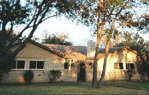 1st image of 13126 LARKYORKE DR