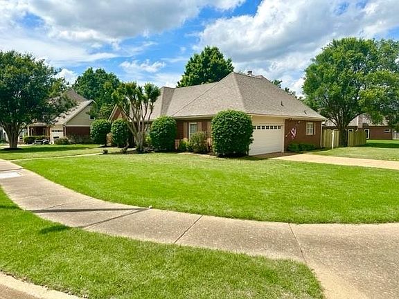 3rd image of 504 Tara Oaks Dr
