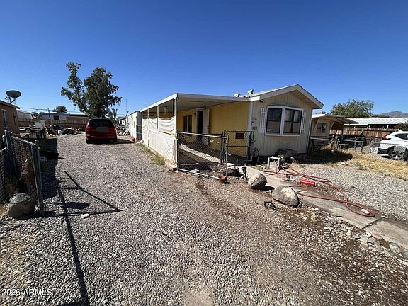 3rd image of 348 MEANDER Drive