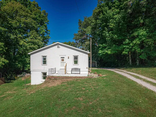 7122 W 550 S, Owensville, IN 47665