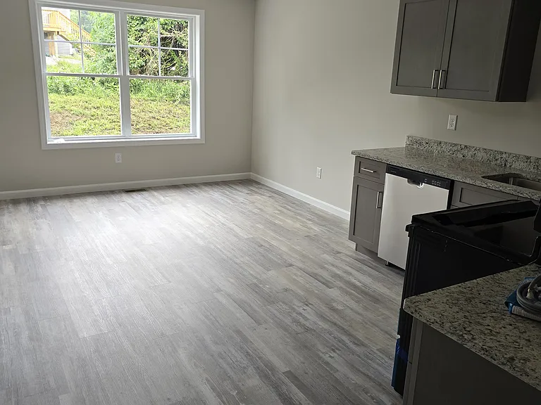 2-5 Megway Ct — Photo 41