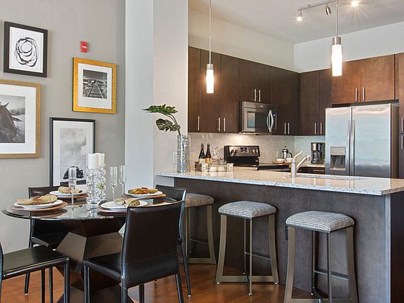 Model Dining and Kitchen
