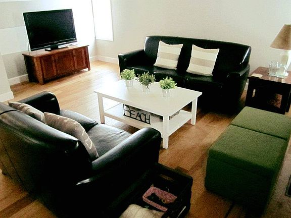 3rd image of 2025 Chapel Dr