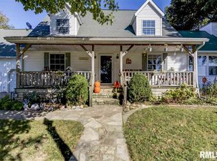 9127 E Loami Rd, Loami, IL 62661