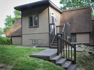 10 Allaire Park Rd, Monaca, PA 15061