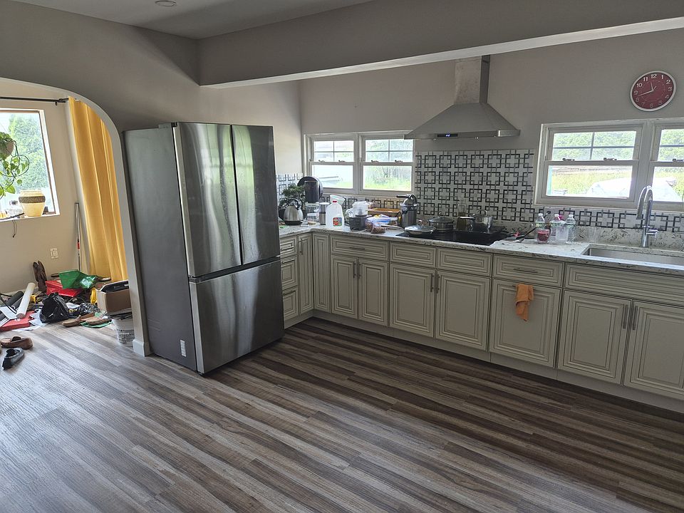 1st image of 0 Jerusalem Ave Floor 1