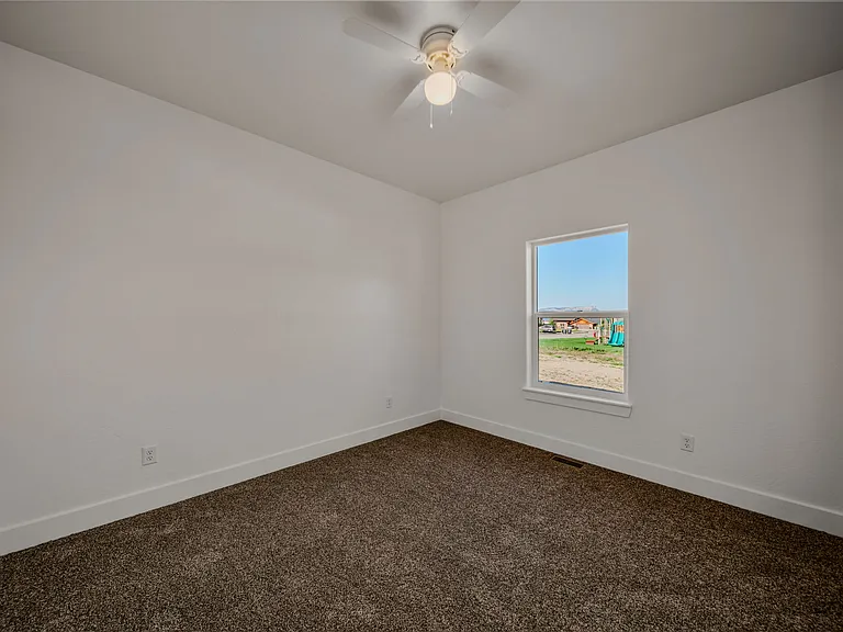 502 Angel Way — Photo 10