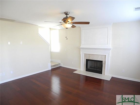 3rd image of 175 Old Pond Cir