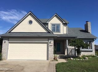 51860 Lillian Rd, Chesterfield, MI 48047