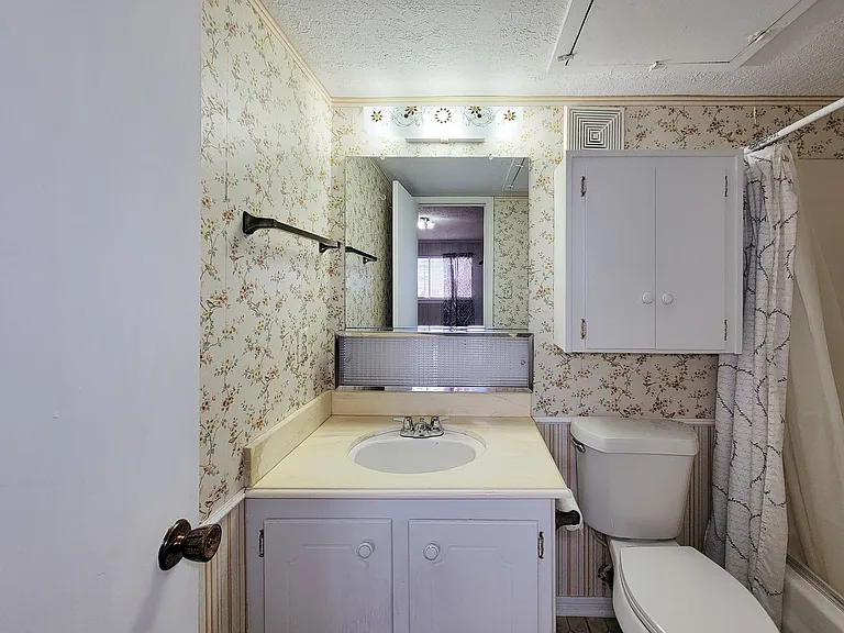 1815 Country Village Blvd — Photo 24