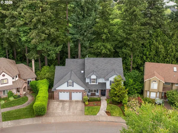 2257 NE Estate Dr, Hillsboro, OR 97124