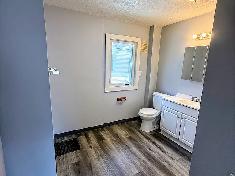 748 Hudson Ave — Photo 11