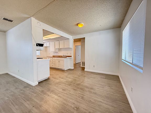 5th image of 1103 Bahia Ct APT B