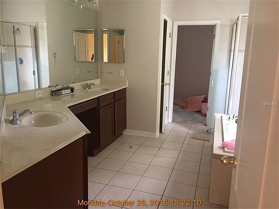3rd image of 412 Mary Ellen Ct