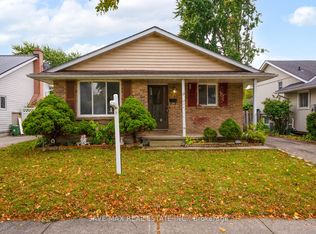 29 Renny Cres, London, ON N6E2C4