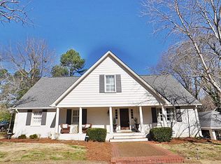 2102 Van St, Tupelo, MS 38804
