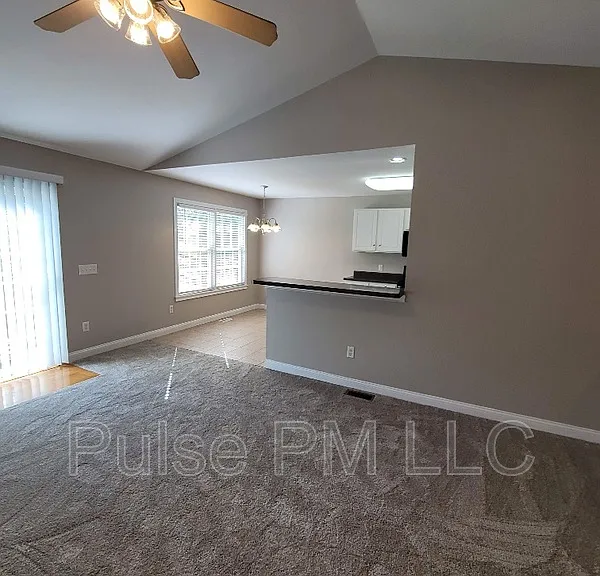 10189 Chestnut Oak Dr — Photo 12