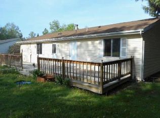 1 Englewood Dr, Tunkhannock, PA 18657