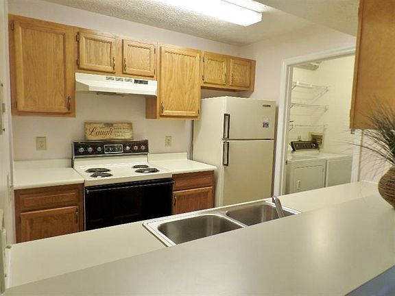 5th image of 3231 Heritage Square Dr Unit 46
