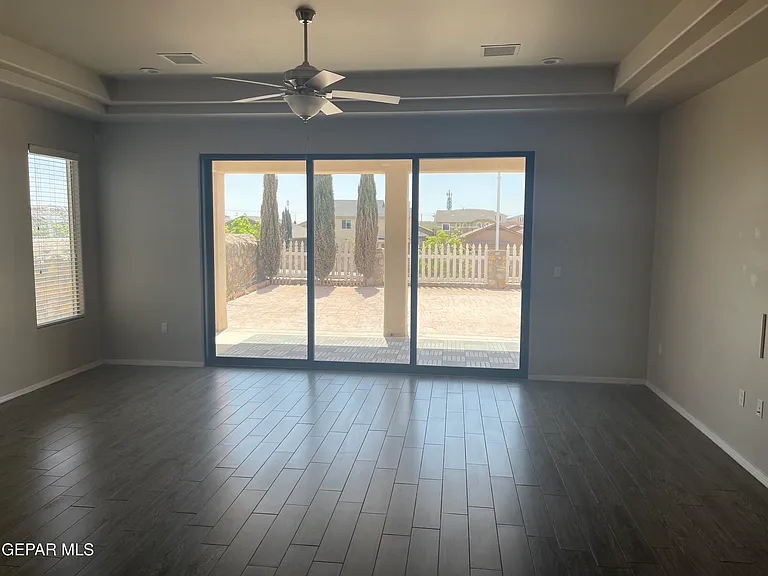 13136 Celtic Dr — Photo 4