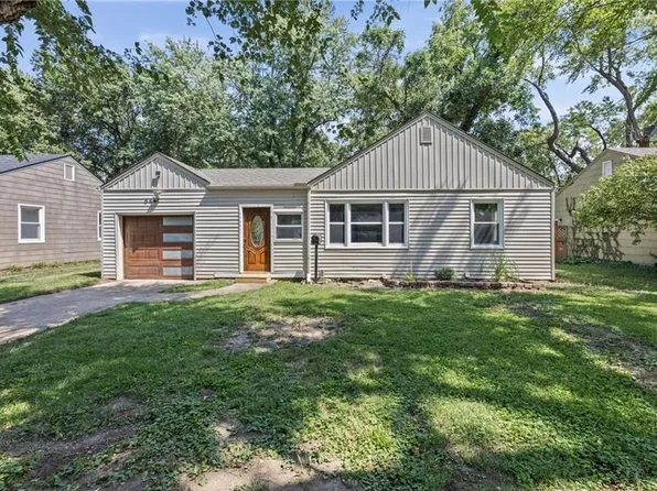 5441 Cedar St, Roeland Park, KS 66205