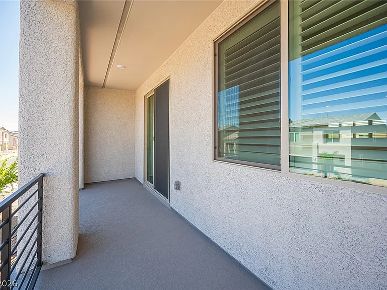 5845 Marigold Sunset Ct — Photo 4