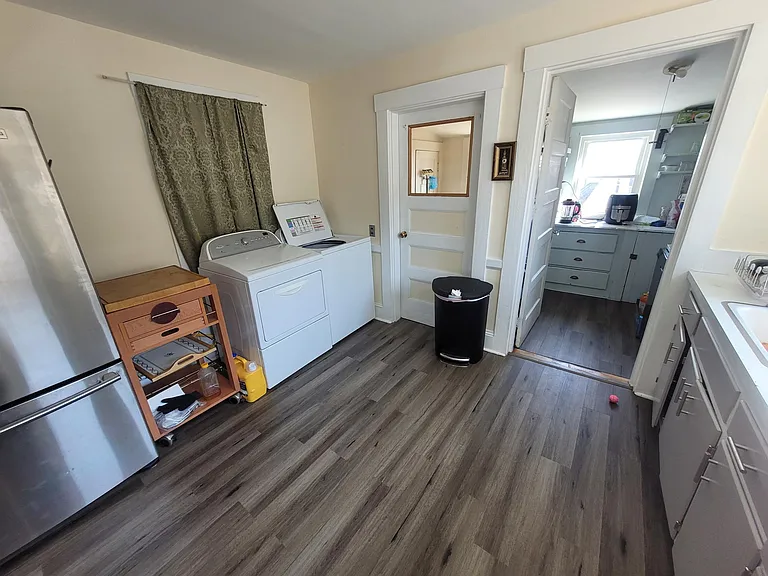 40 Maple St — Photo 3