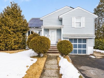 31 Grove Rd, Union, NJ, 07083