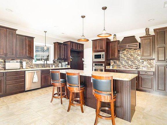 5th image of 1625 Cascading Falls Ln