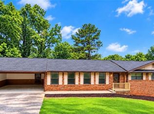 177 Northwind Ct SW, Lilburn, GA 30047