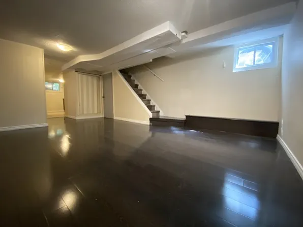 76 Eastwood Rd #X, Toronto, ON M4L 2C8