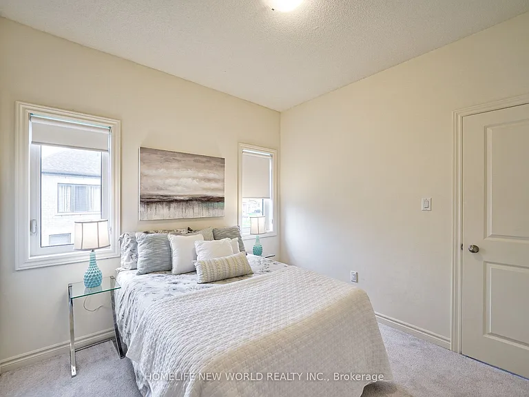 74 Fruitful Cres — Photo 31