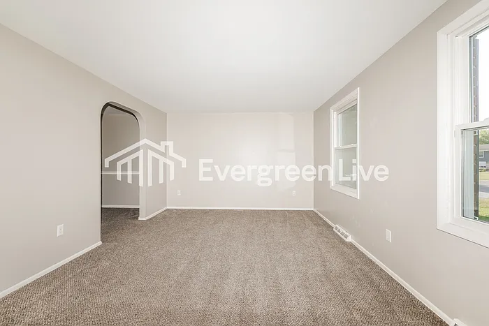 4 bed, 1.5 bath, 1790 sqft, $1,545 — Photo 3