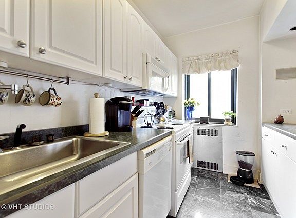 5th image of 5044 N Marine Dr #5-D