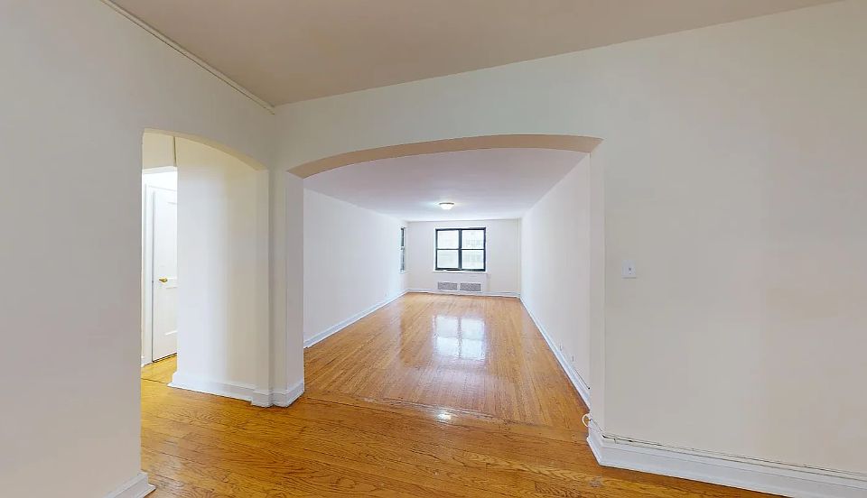 1st image of 246 E 46th St APT 5H
