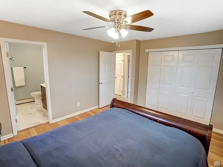 2108 N Fairfield Rd — Photo 18