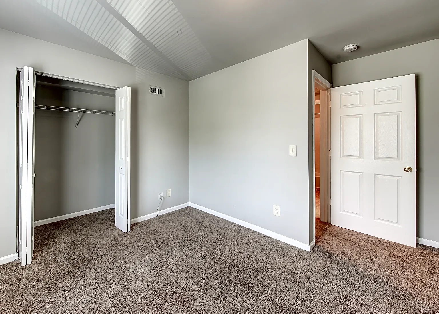 1 bed, 679 sqft, $1,000 — Photo 3