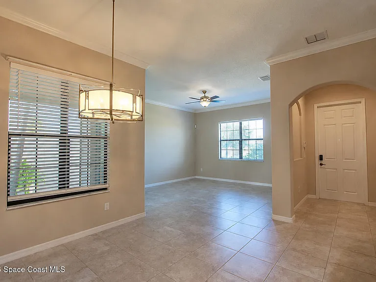 8810 Napolo Dr — Photo 2