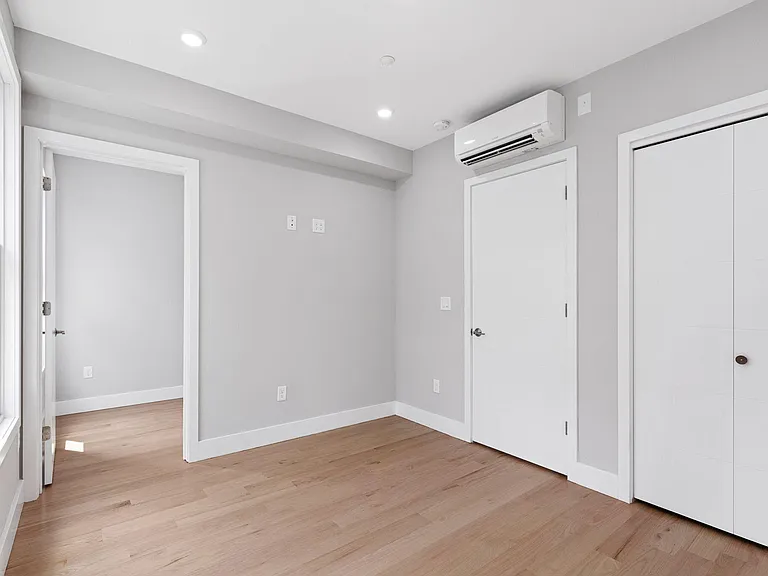 628 Bloomfield St #2 — Photo 10