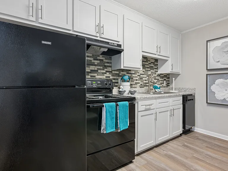 Springbrook Apartments — Photo 25