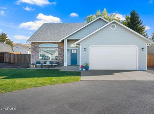 109 Cherry Ln, Naches, WA 98937