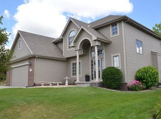 213 Allison Ave, Papillion, NE 68133