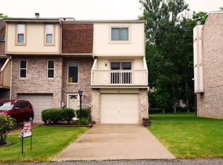 67 Timber Ln, Trafford, PA 15085
