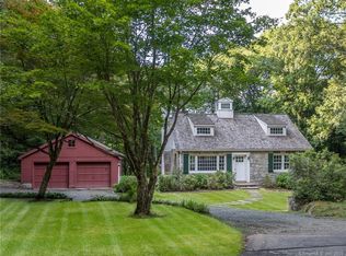 26 Falls Rd, Roxbury, CT 06783