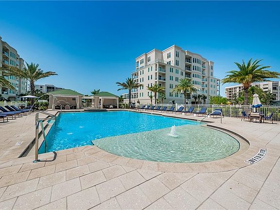 5th image of 125 Belleview Blvd #304