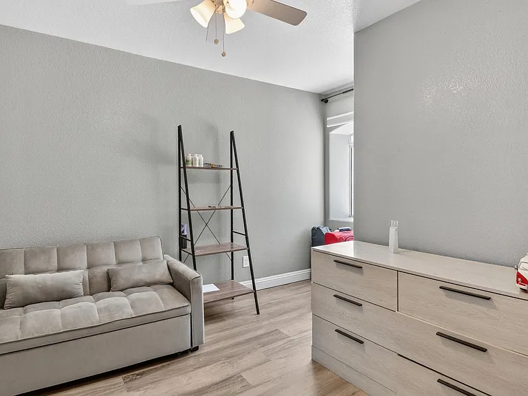 7520 Bowles Dr — Photo 15