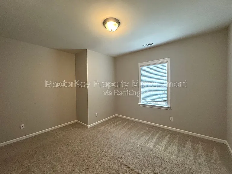 1904 Blue Jay Point — Photo 16