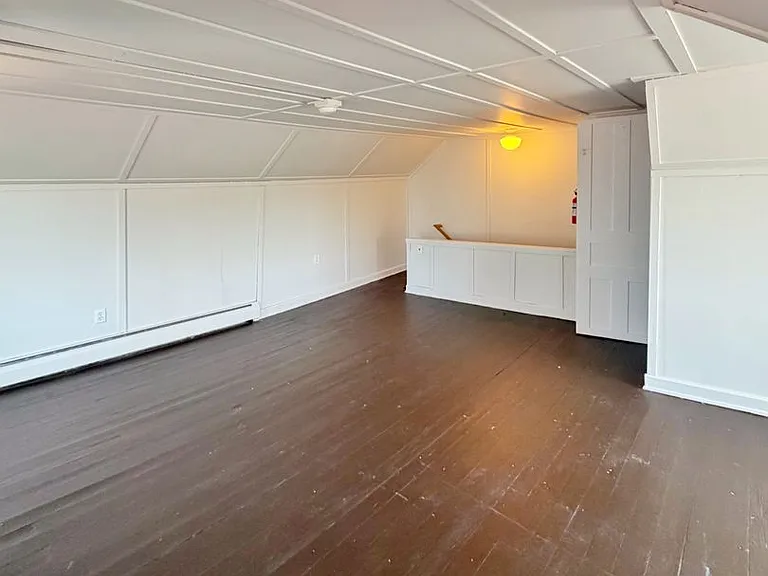 1129 Butler Street — Photo 14