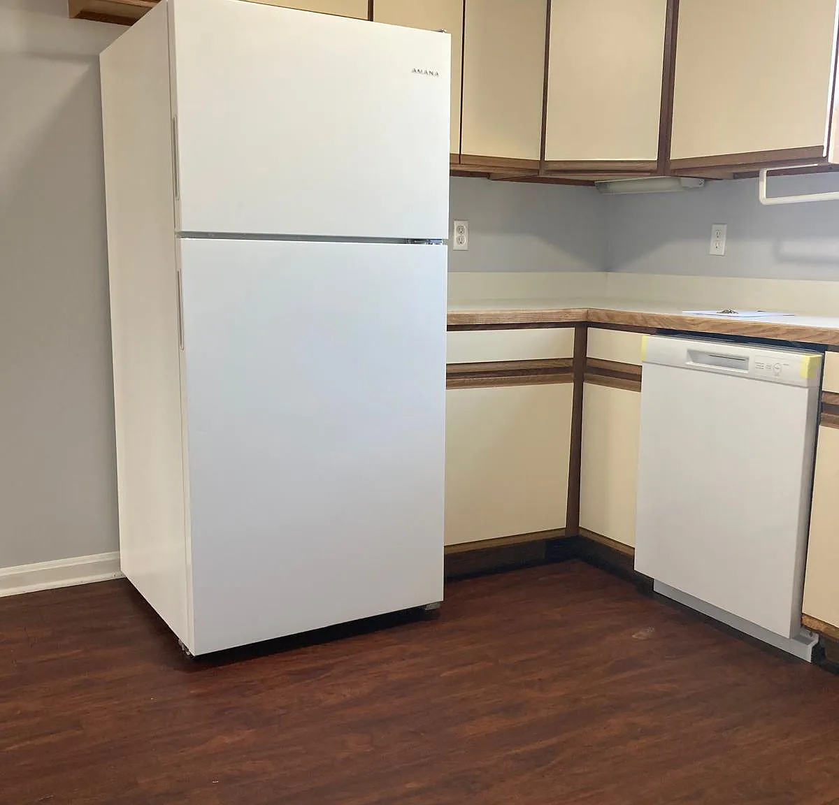 2 bed, 850 sqft, $1,800 — Photo 2