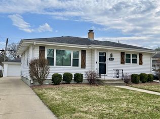 4025 Harding Rd, Kenosha, WI 53142